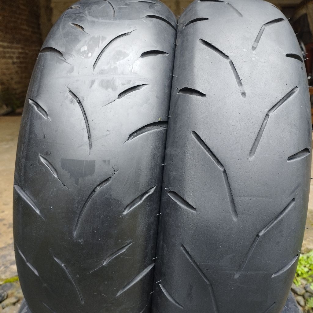 ban bekas ukiran 140/70 - 14 oti copotan bukan ukir untuk motor AEROX, PCX, N-max,