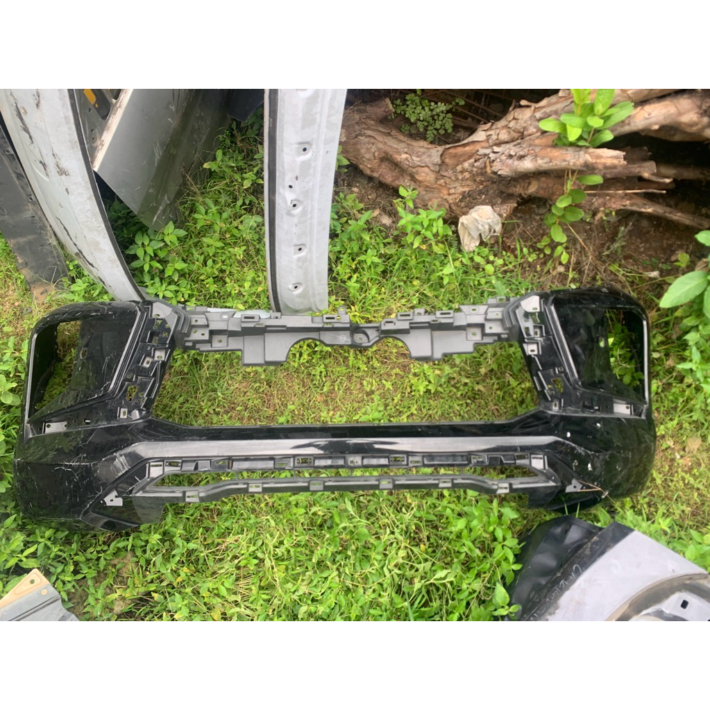 Bemper Depan Pajero 2023