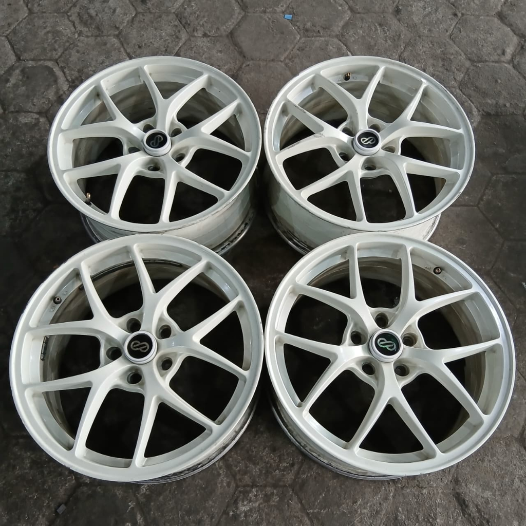 VELG MOBIL RACING BBS RING 18 LEBAR 8 LUBANG BAUT PCD 5X114 ET40 PELEK VELG R18
