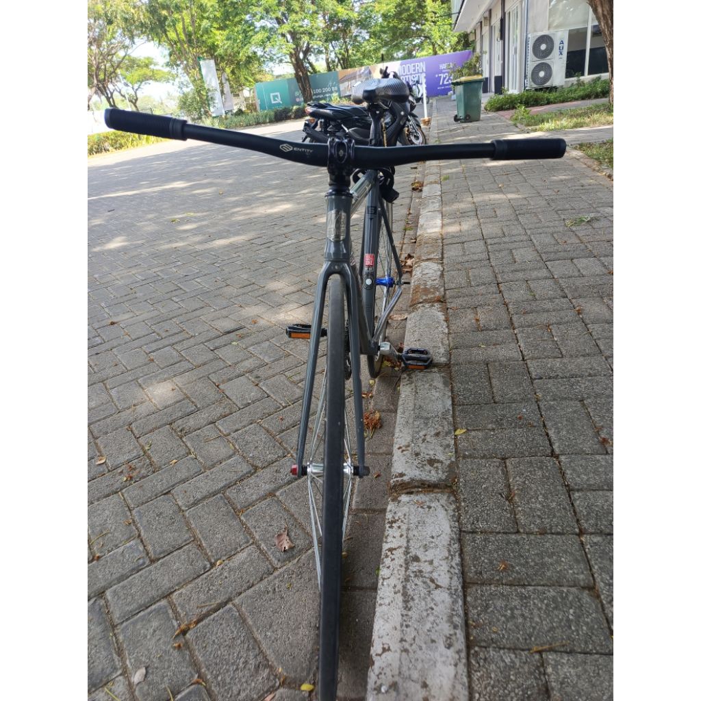 fixie tsunami snm300