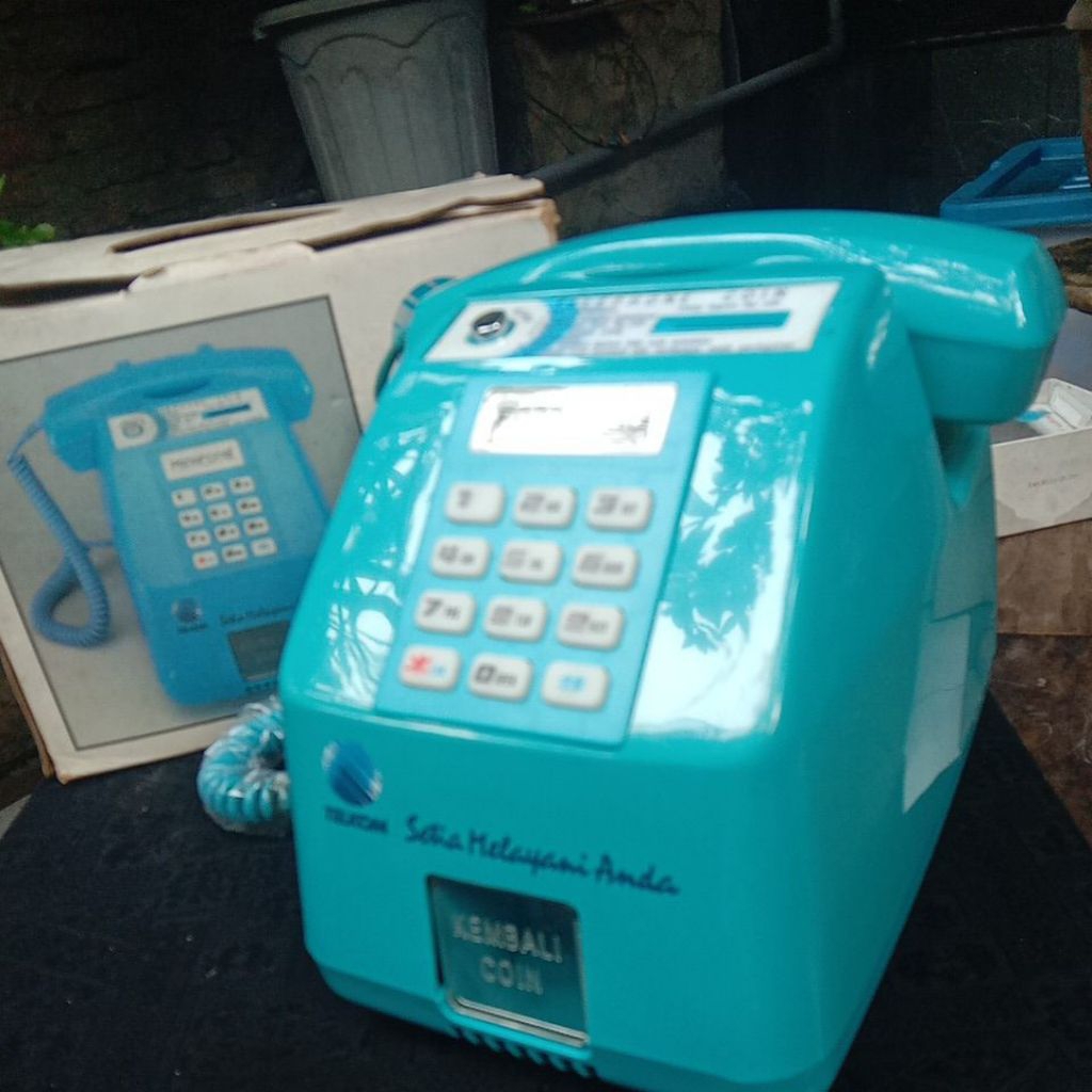 telephone koin retro merk PANAFONE, kondisi NOS