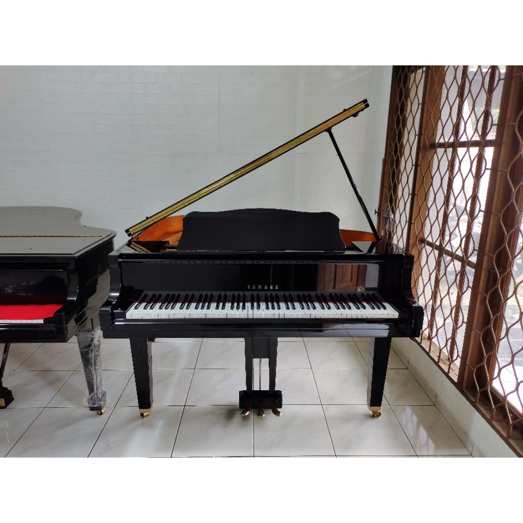 Baby Grand Piano Yamaha GB1K J PE Disclavier – Grand Piano Premium dengan Teknologi Otomatis Cerdas