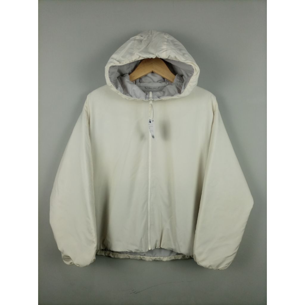 Jaket Uniqlo Hodie Original Light Weight Water Repelency_Size XL Boxy