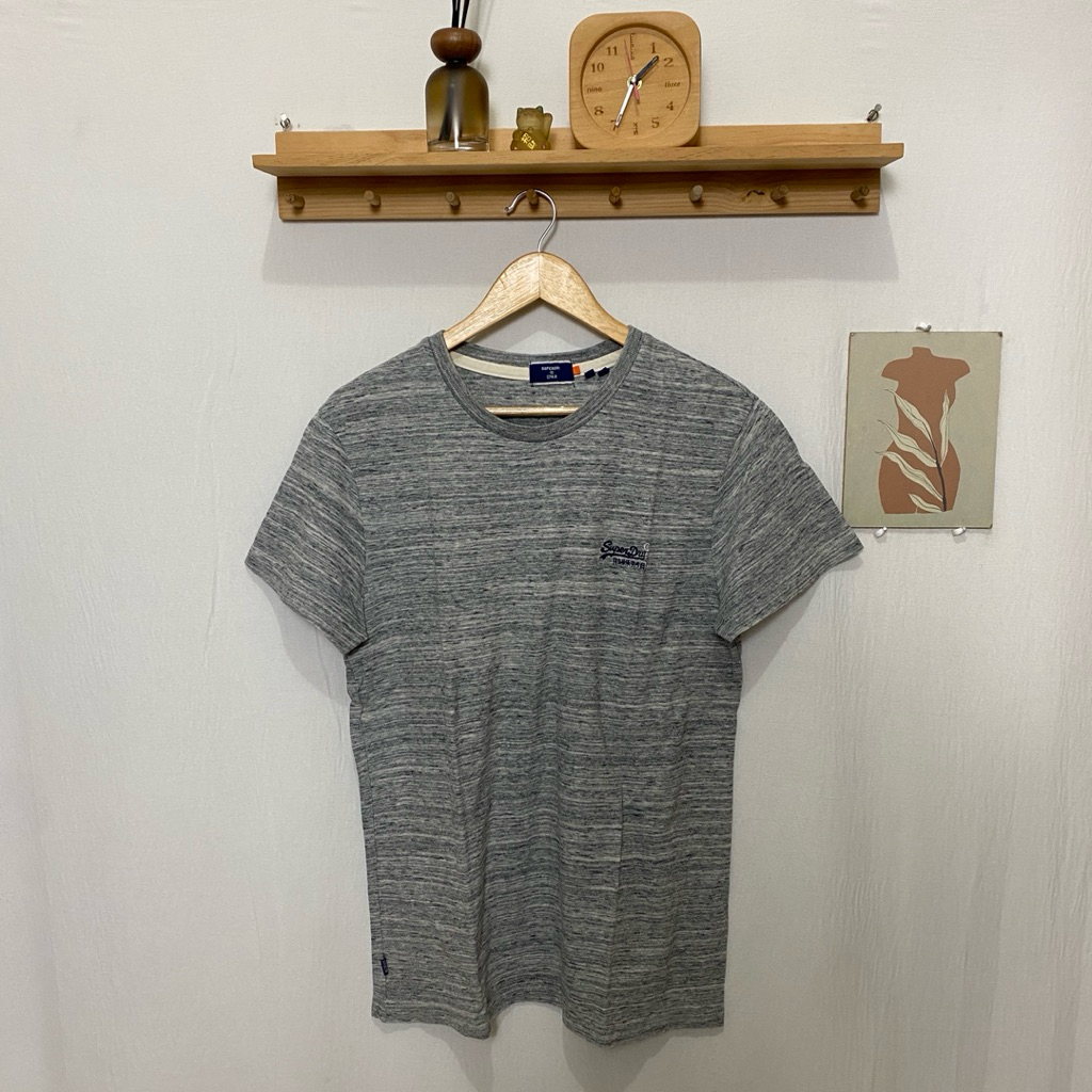 kaos Tshirt SUPERDRY original size M kondisi bagus