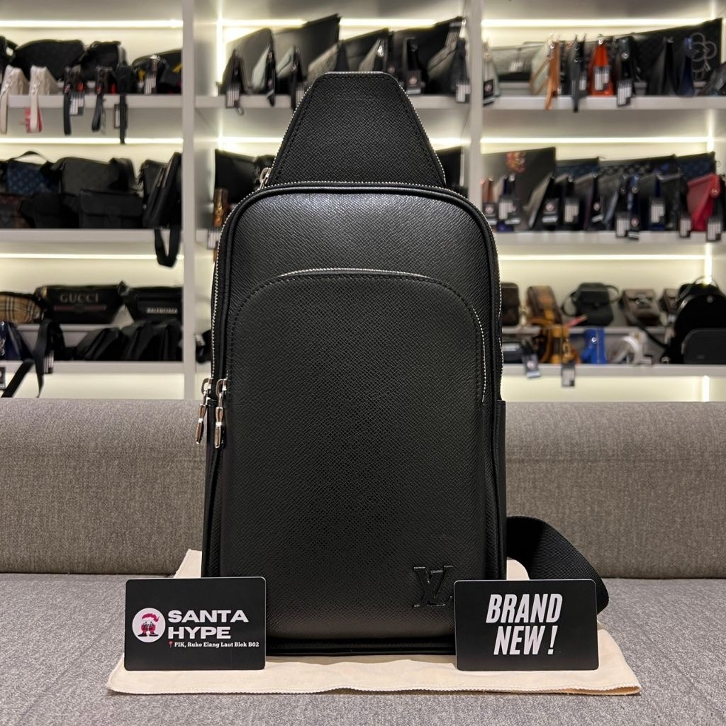 Louis Vuitton Avenue Taigarama Sling Bag
