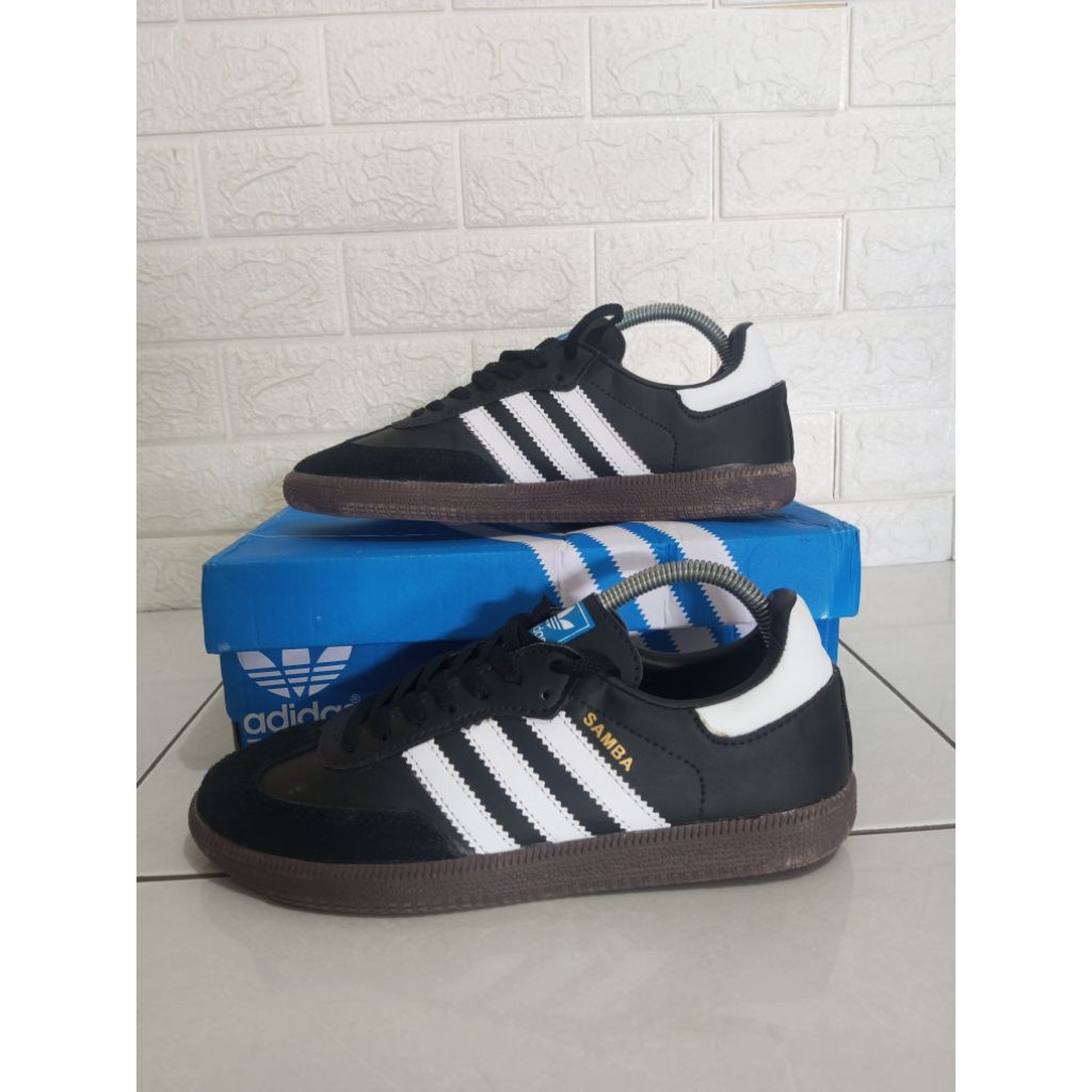 Sepatu sneaker casual second seken branded adidas samba