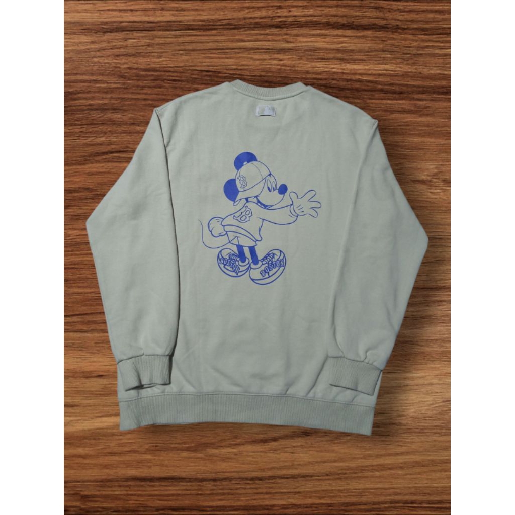 crewneck mlb x disney