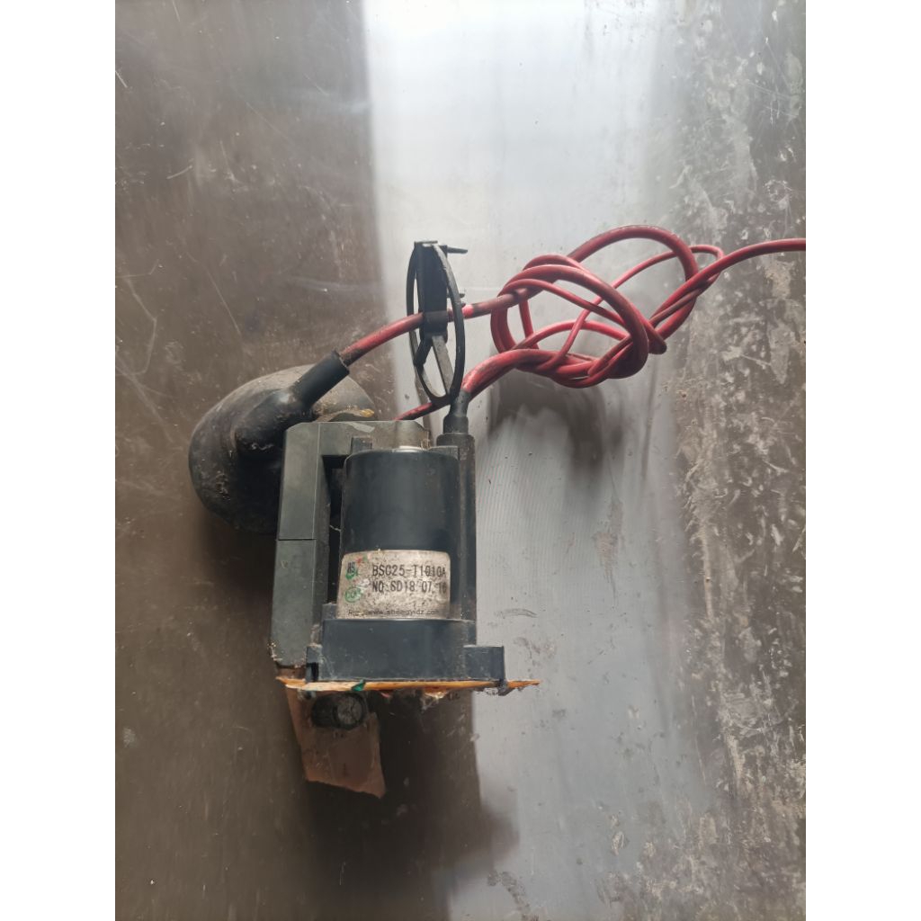 plybek tv BSC T1010A cabutan