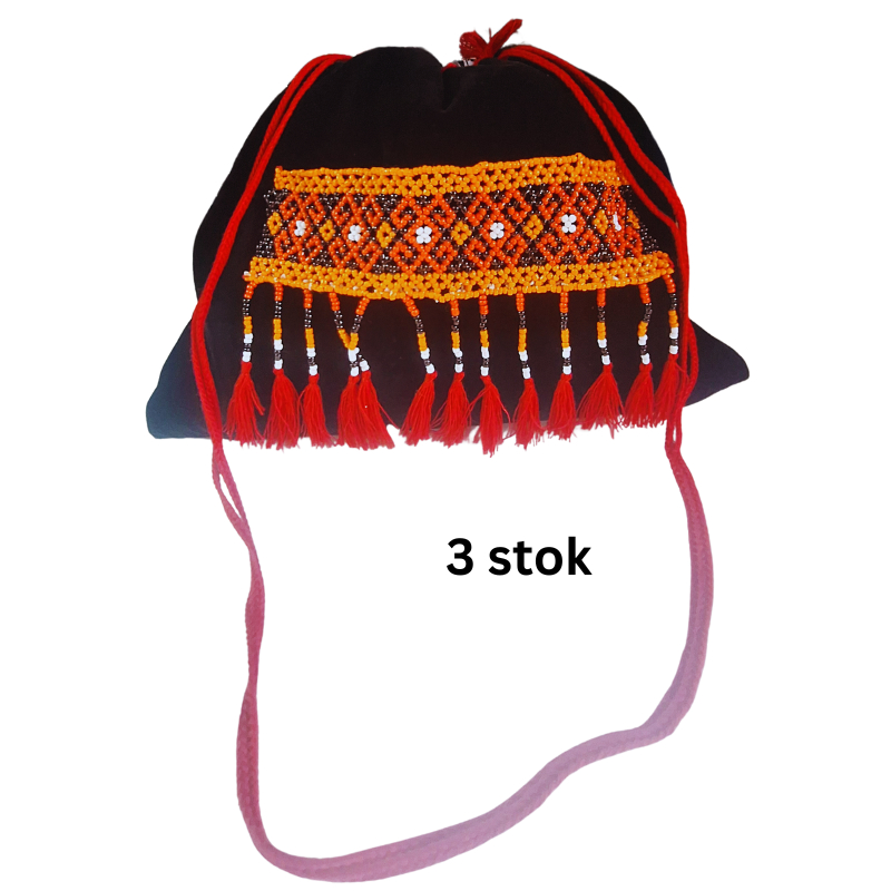 Tas Sepu’ Toraja Beludru dan Aksesoris Manik – Handmade Etnik Khas Toraja dengan Desain Unik dan Det
