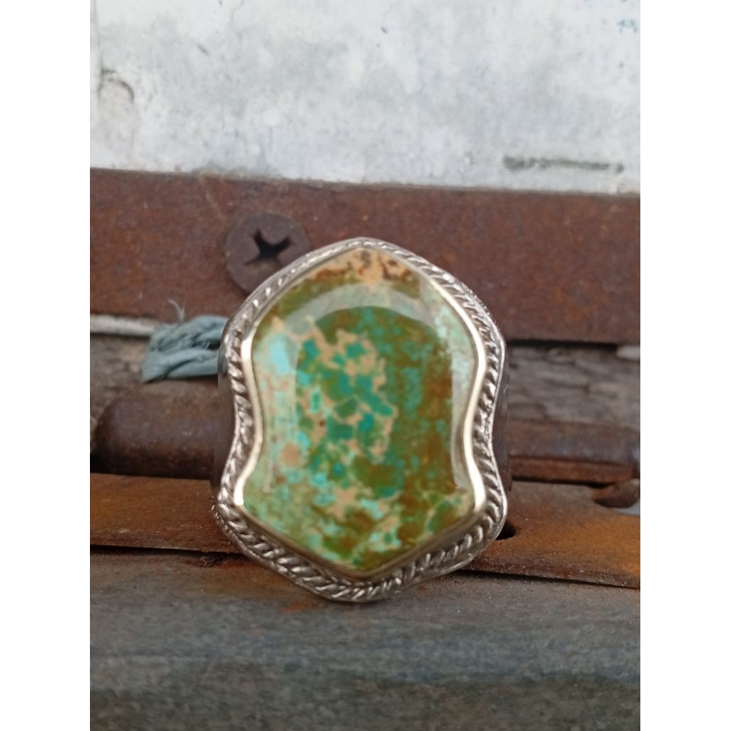 batu pirus persia terompah