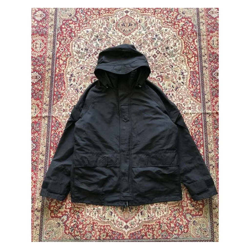 Avirex ecwcs gen 2 waterproof jacket Vintage avirex Usa military jacket G185