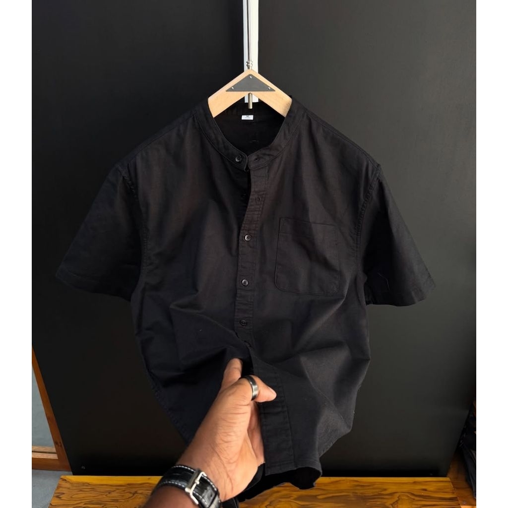 UNIQLO KOKO LENGAN PENDEK CASUAL TERBARU//KEMEJA KOKO LENGAN PENDEK SLIMFIT TERLARIS TERBARU