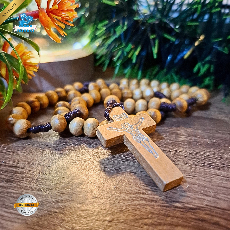 Rosario Bunda Maria Kayu Bercorak Elegan