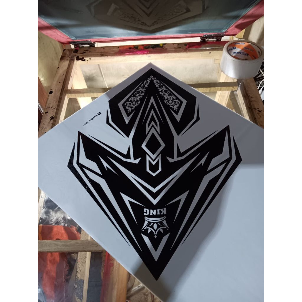 kertas layangan 1 warna 50 pcs