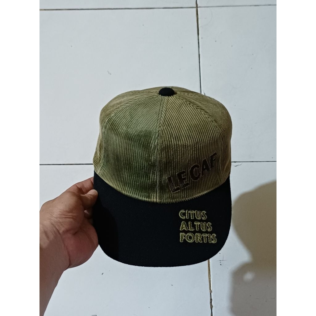 topi corduroy LECAF vintage90s second