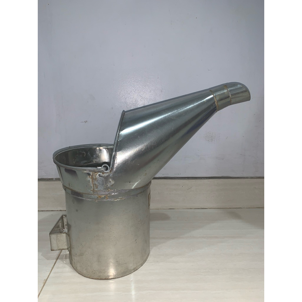 corong minyak 10 liter