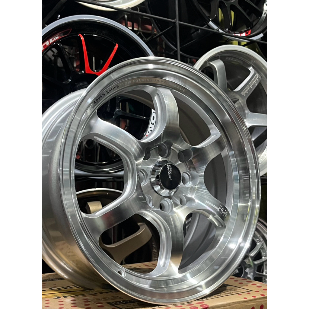 ADVAN RGD2 R15 pcd 4X100-114,3  kondisi baru