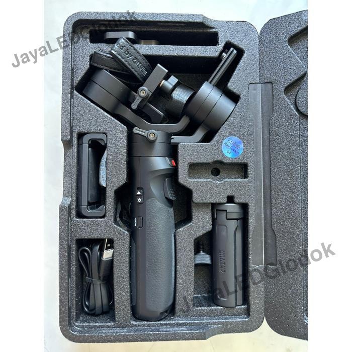 Gimbal Stabilizer KAMERA Zhiyun Crane M2 Second Bekas