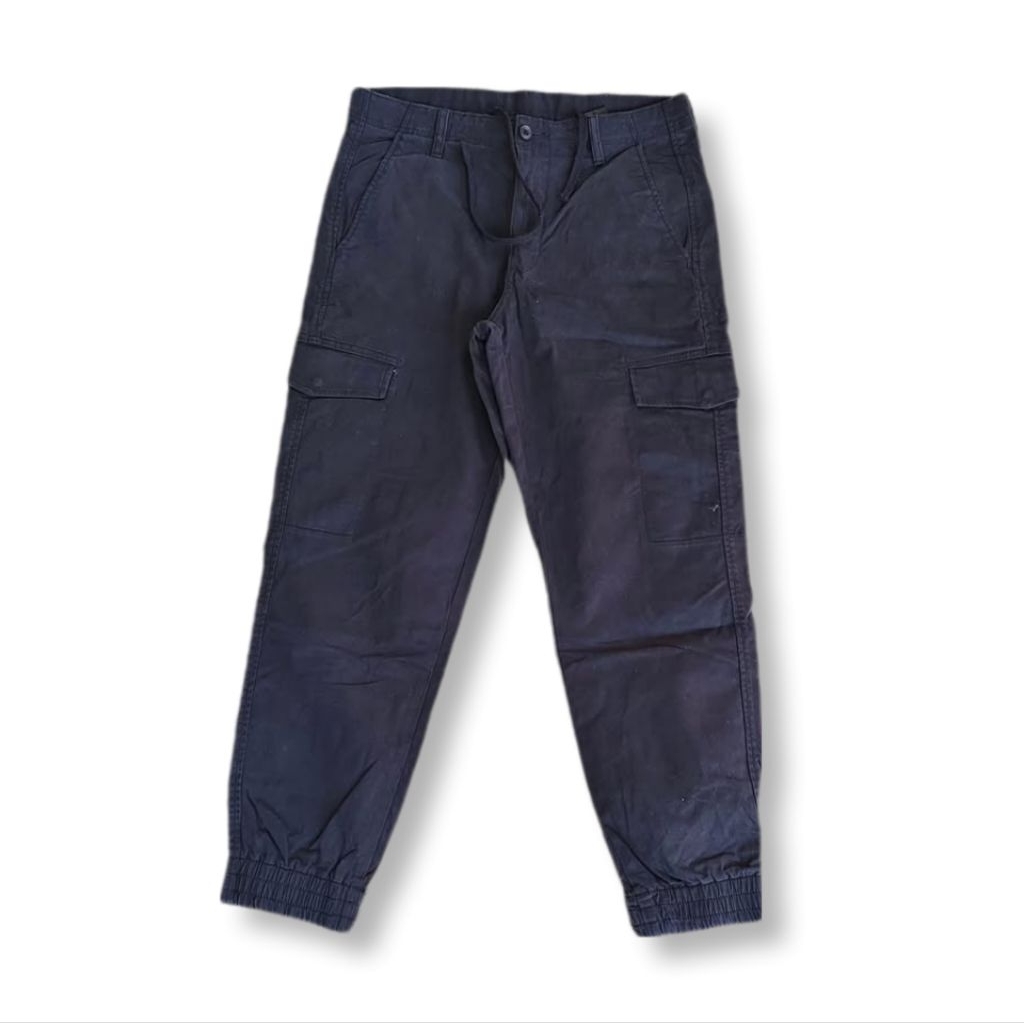 UNIQLO BLACK CARGO JOGGER LONG PANTS | CELANA PANJANG | MNZA 34