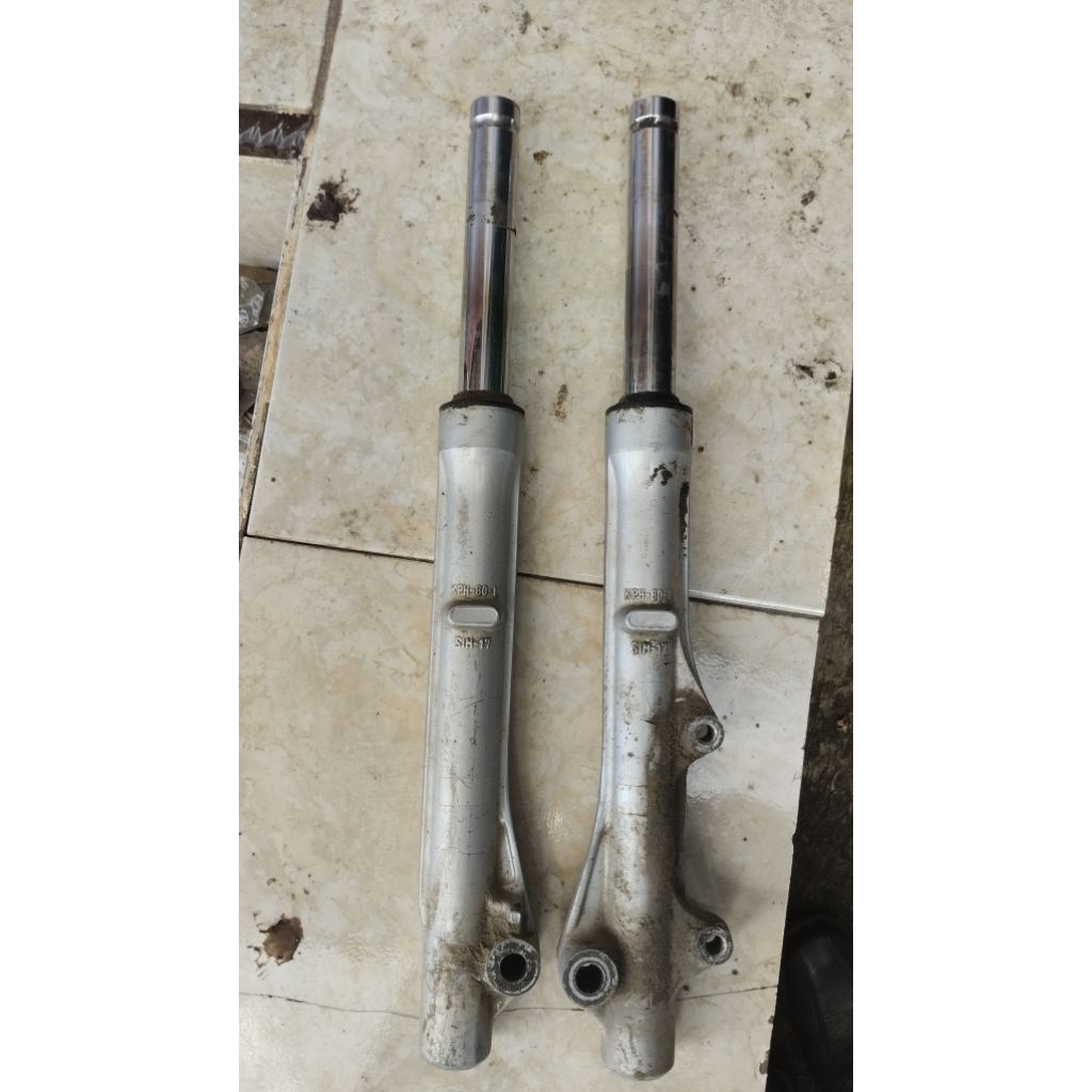 sok depan Karisma/SupraX125 original copotan motor