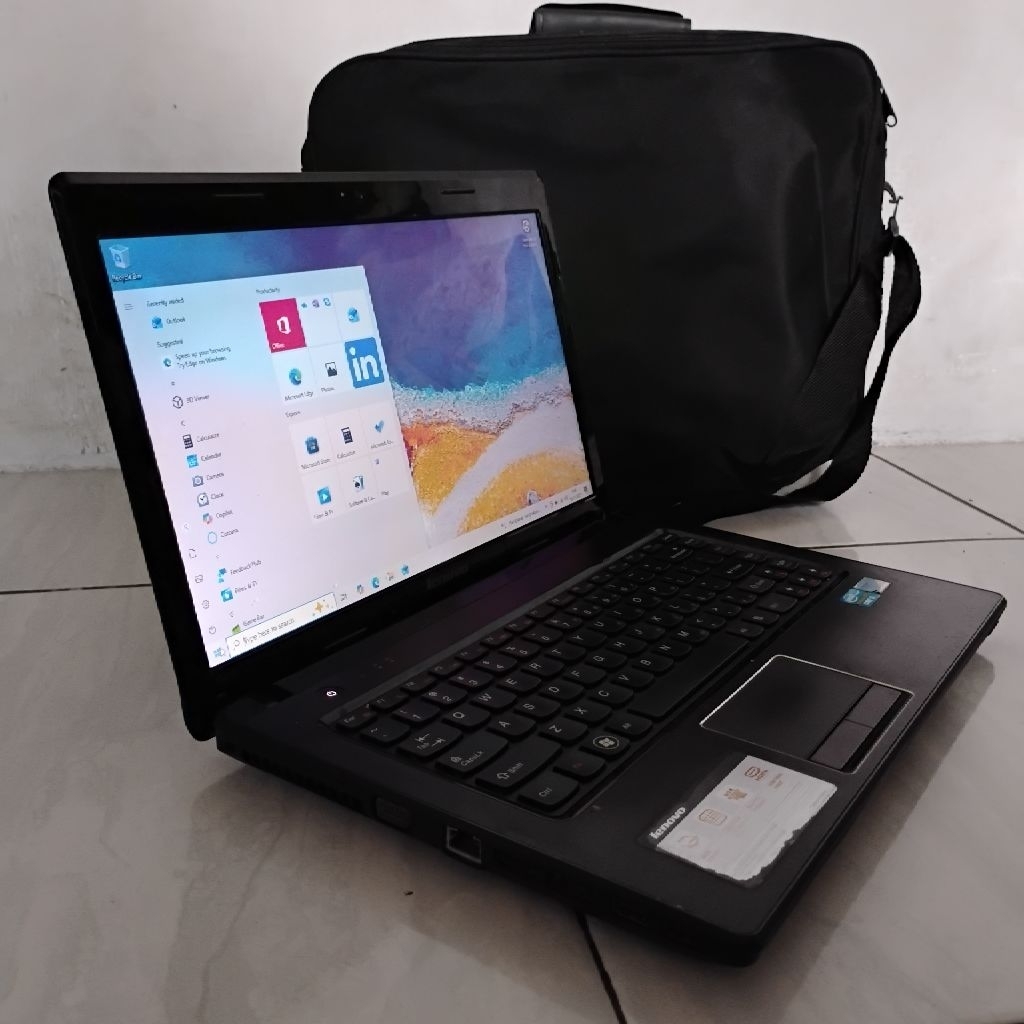 laptop Lenovo core i3 ram 8gb normal (bekas)
