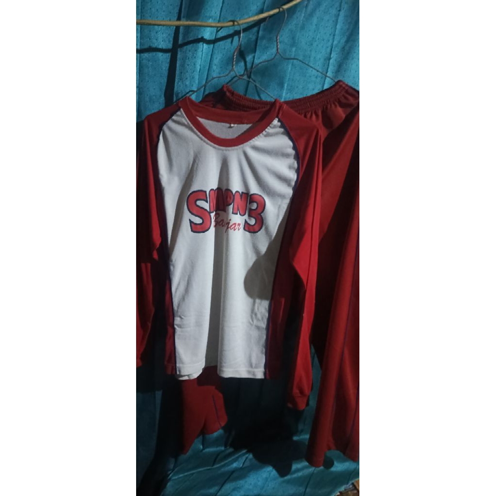 BAJU OLAHRAGA SMP PRELOVED