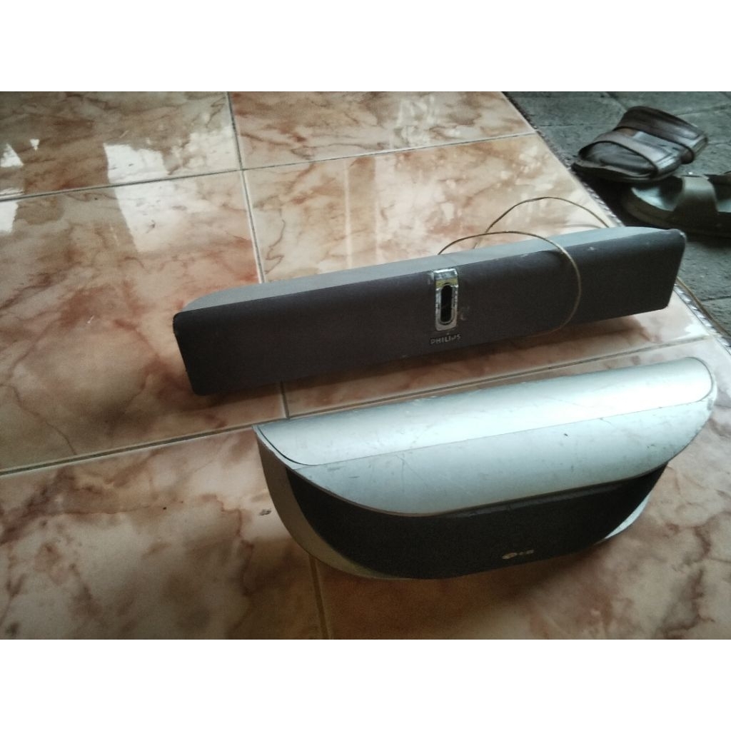 speaker center Philips Dan LG