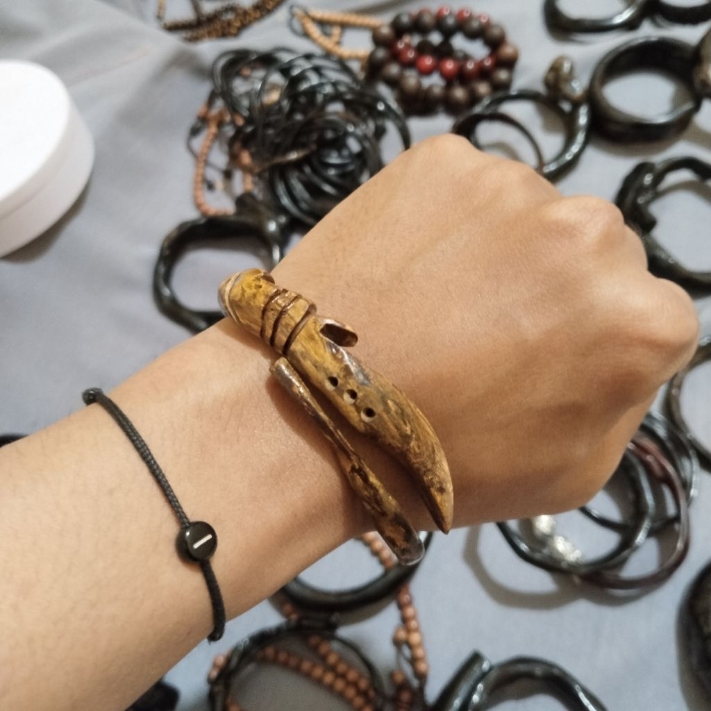 Gelang akar bahar brahma batik ukir kujang