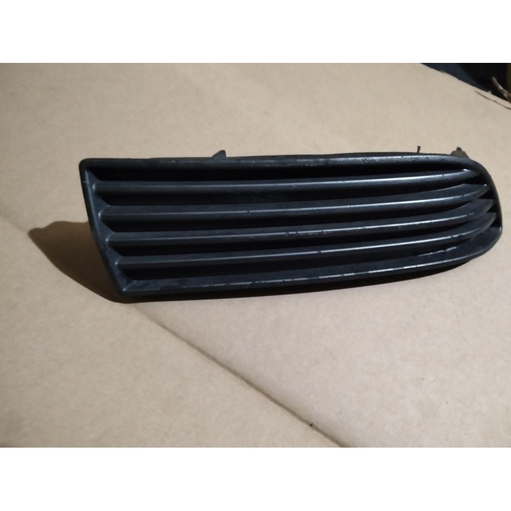 cover foglamp Toyota Vios gen 1 Kanan