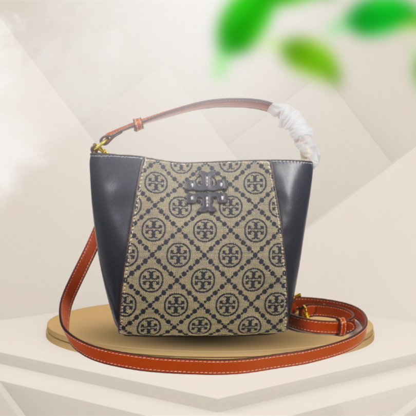 [Bag] Princesshuang28 - Tory Burch Mcgraw T Monogram Small Bucket Bag [Ready Stock]