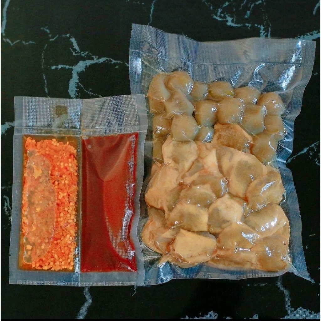 pentol kocek sumenep isi 50 biji.pentol tahu, pentol isi tellur & isi ayam suir.  free saos & sambel