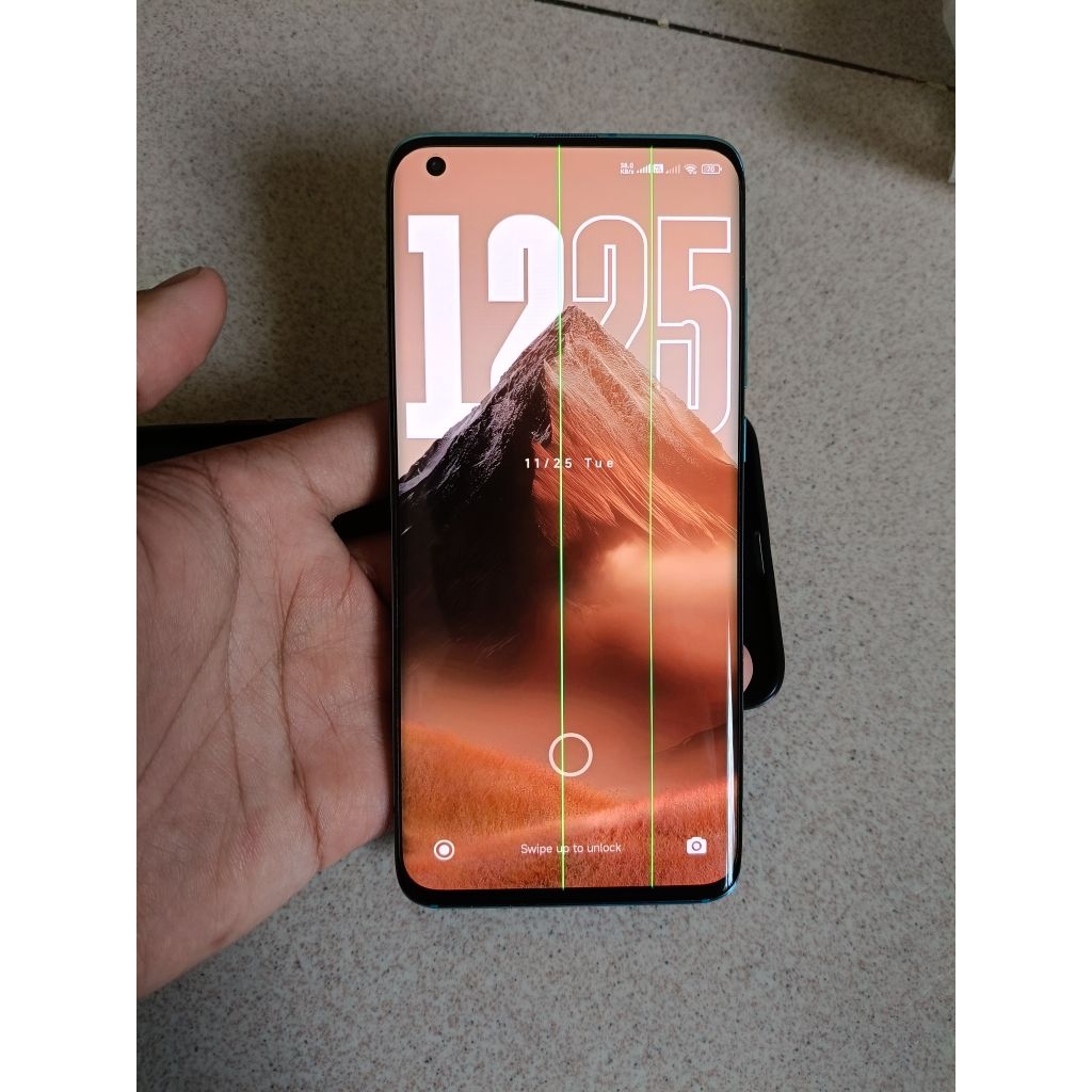 Xiaomi Mi 10 5G minus layar