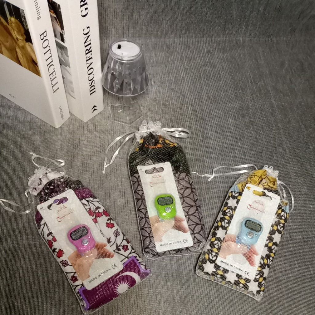 Souvenir sajadah tasbih | packing hiasan pouch putih | souvenir oleh oleh haji umroh pernikahan tahl