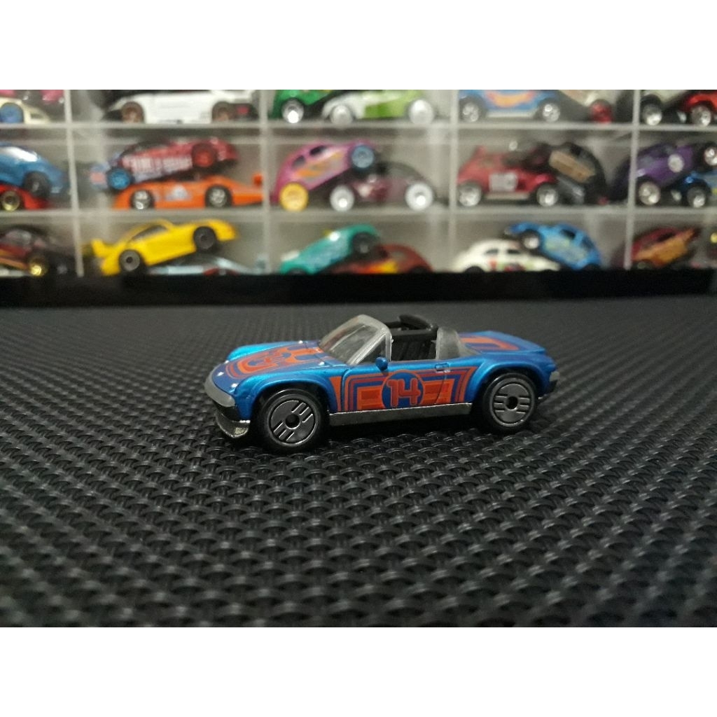 Hot Wheels Porsche 914-6 Flying Customs Base Besi