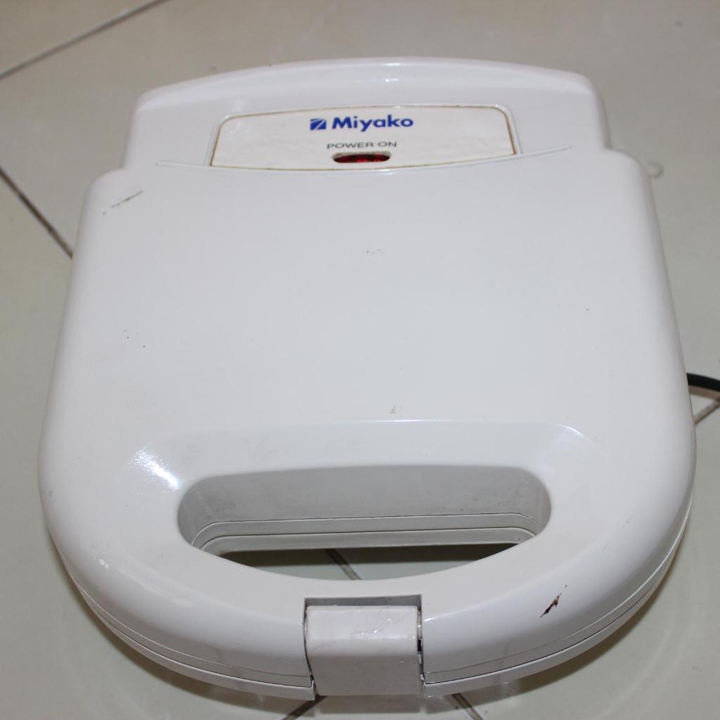 Alat pemanggang roti miyako second, alat panggang roti second