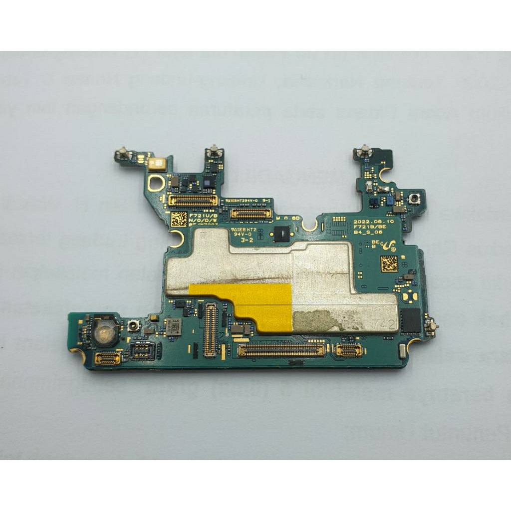 Mesin Samsung Z Flip 4