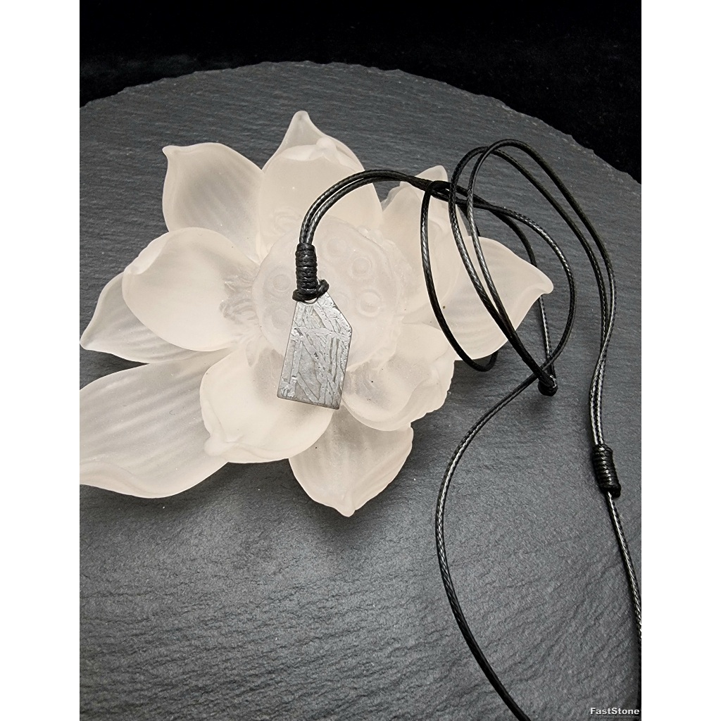 Liontin Besi Langit Altay XinJiang Meteorite Raw P*wer Bo*ster 22mm A091