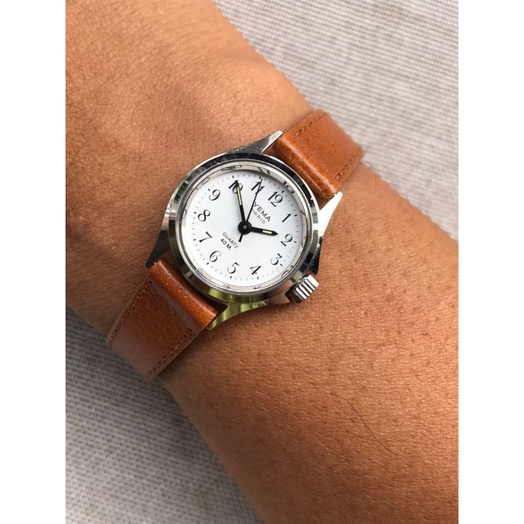 Jam Tangan Wanita YEMA PARIS Quartz