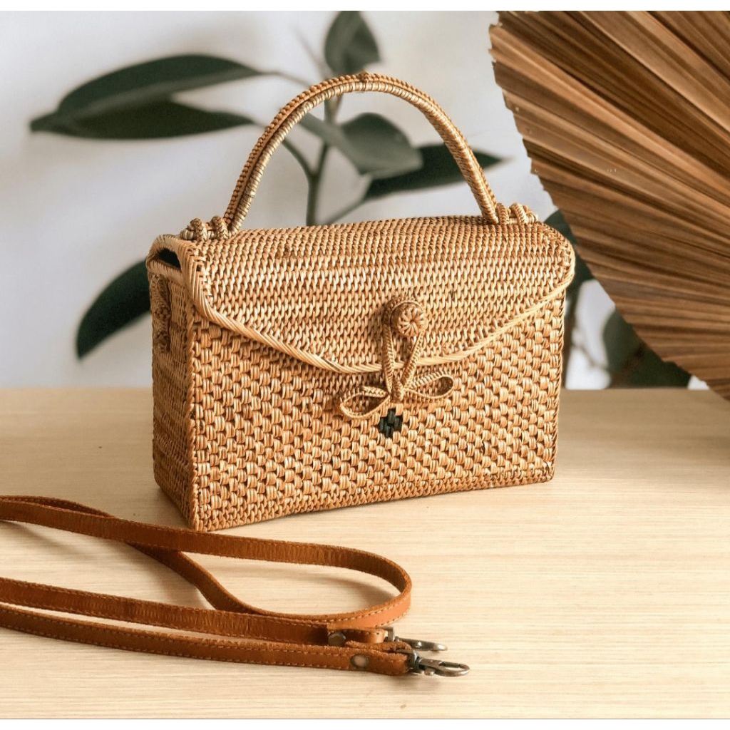 tas anyaman rotan bali summer bag tas fashion wanita tas selempang wanita tas pantai cantik top hand