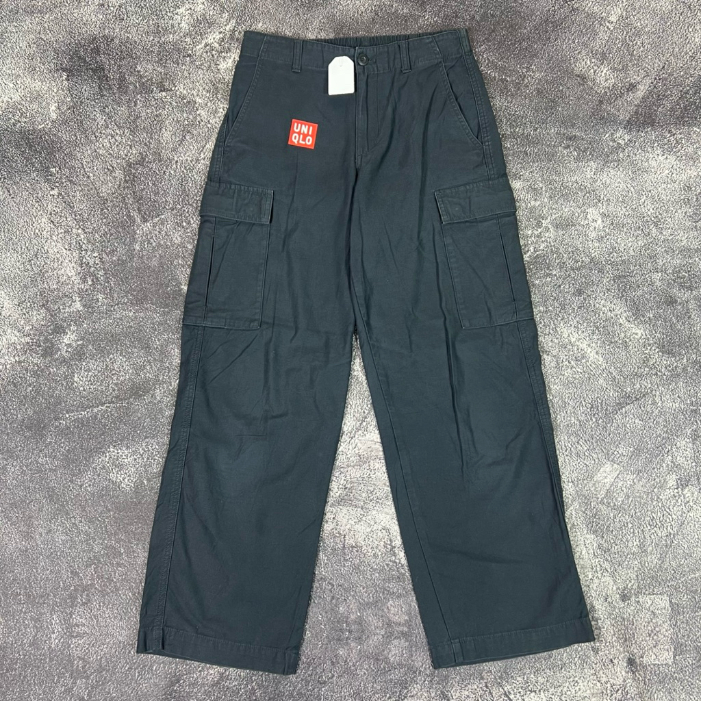 UNIQLO CARGO BAGGY PANTS