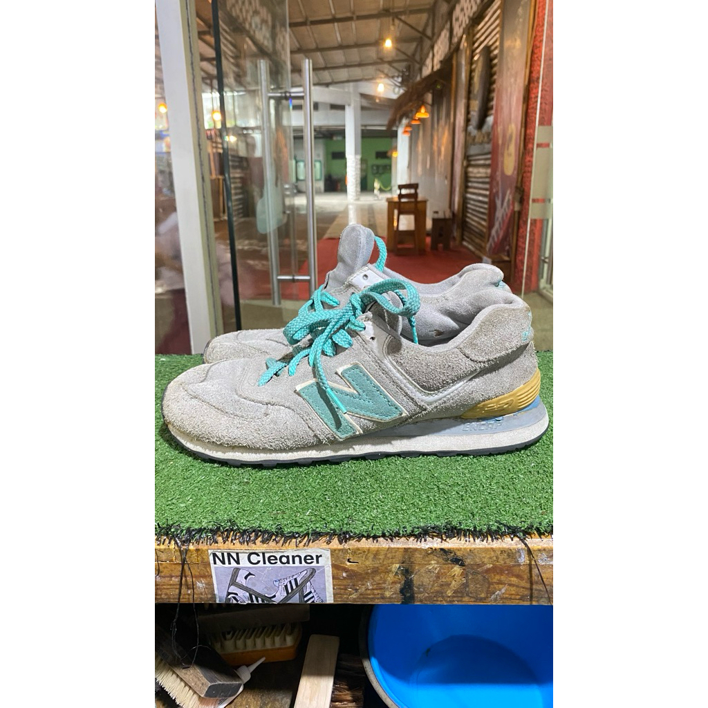 New Balance 574 Second Size 42