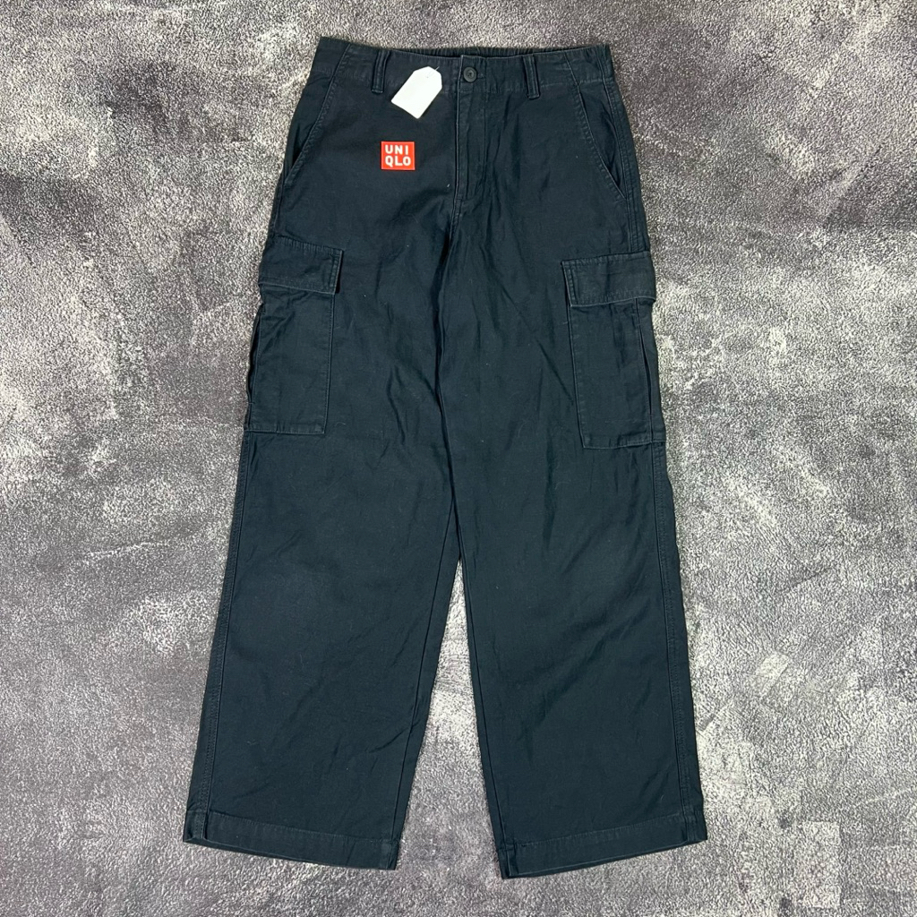 UNIQLO CARGO BAGGY PANTS