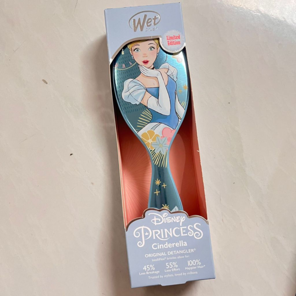 [NEW BUKAN PRELOVED] kain Wet brush sisir pro detangler Disney princess Cinderella wetbrush hair too