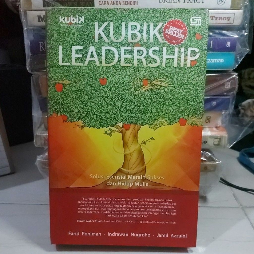 Buku KUBIK LEADERSHIP Solusi Esensial Meraih Sukses dan Hidup Mulia HC
