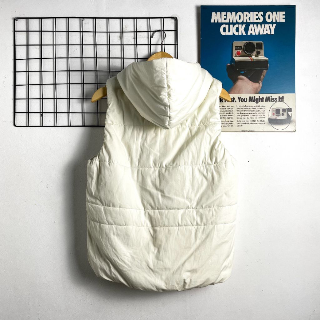 VEST RAY CASSIN SIZE (M) ORIGINAL, VEST GELEMBUNG, ROMPI GELEMBUNG, VEST TEBAL, VEST PRIA, VEST WANI