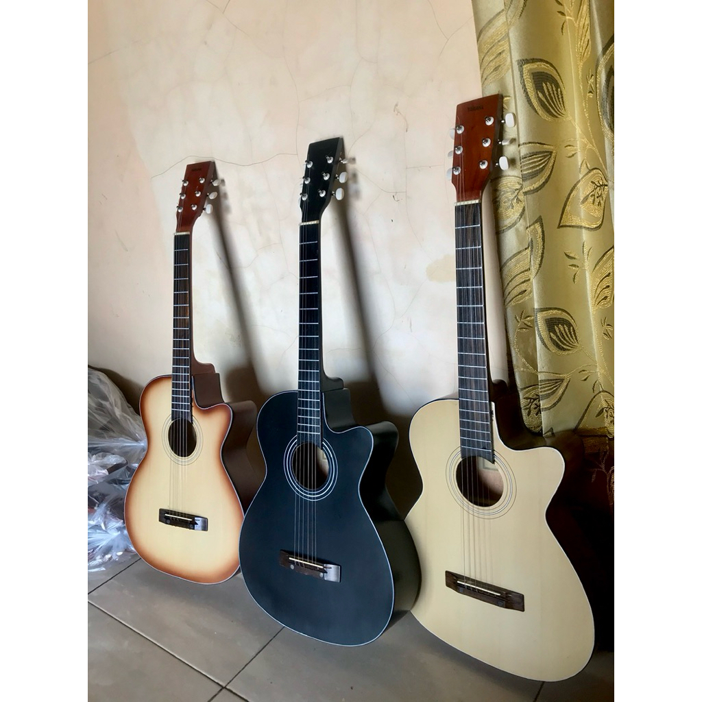 GITAR GENERASI Akustik  Yammaha custom FG 325