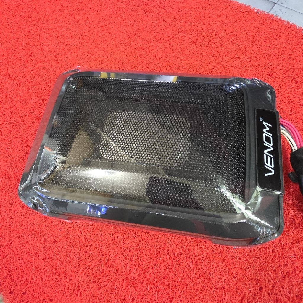 Subwoofer Kolong Aktif VENOM VX 6.8 PB Subwoofer Kolong Aktif VENOM