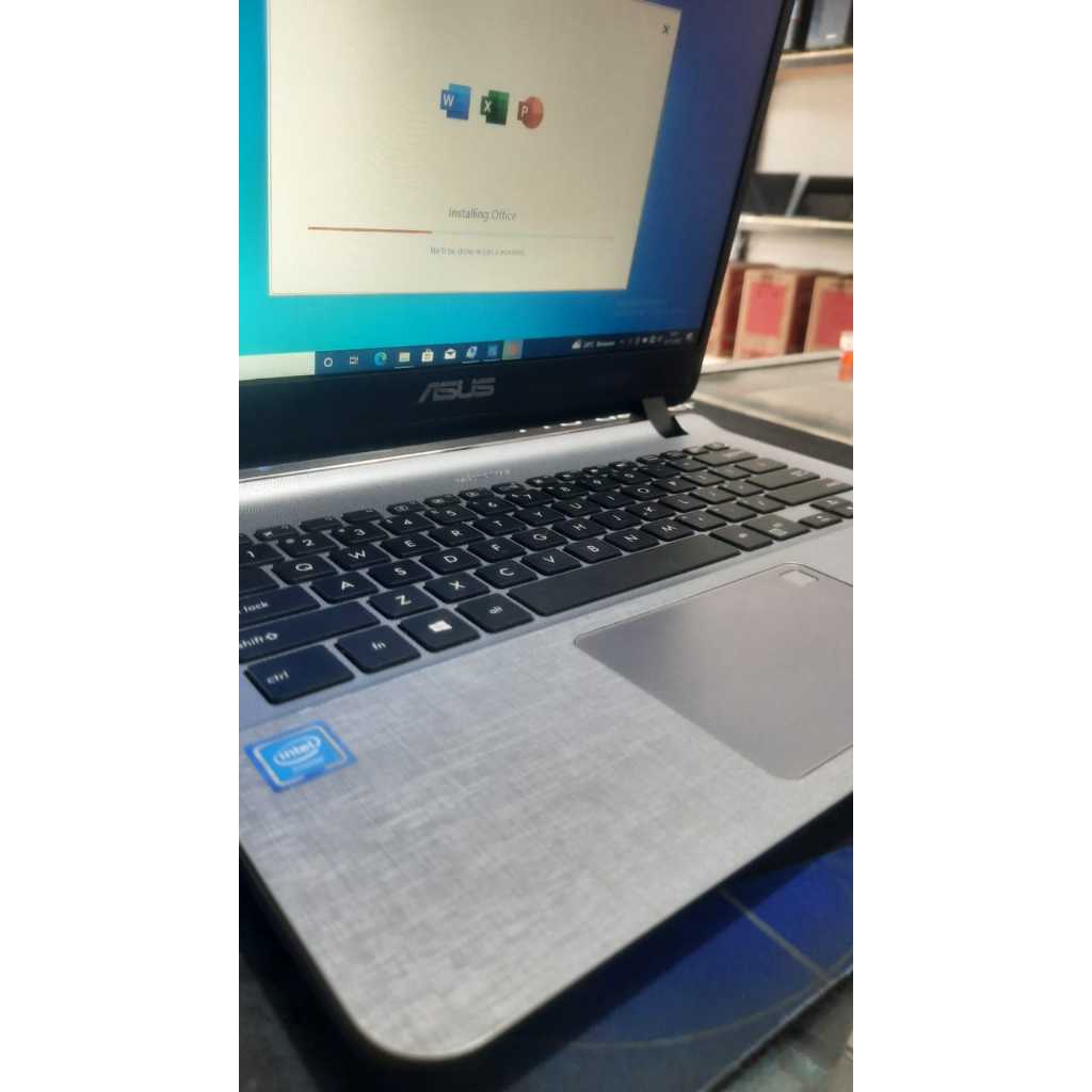 Laptop ASUS A407M  Intel Celeron N4000