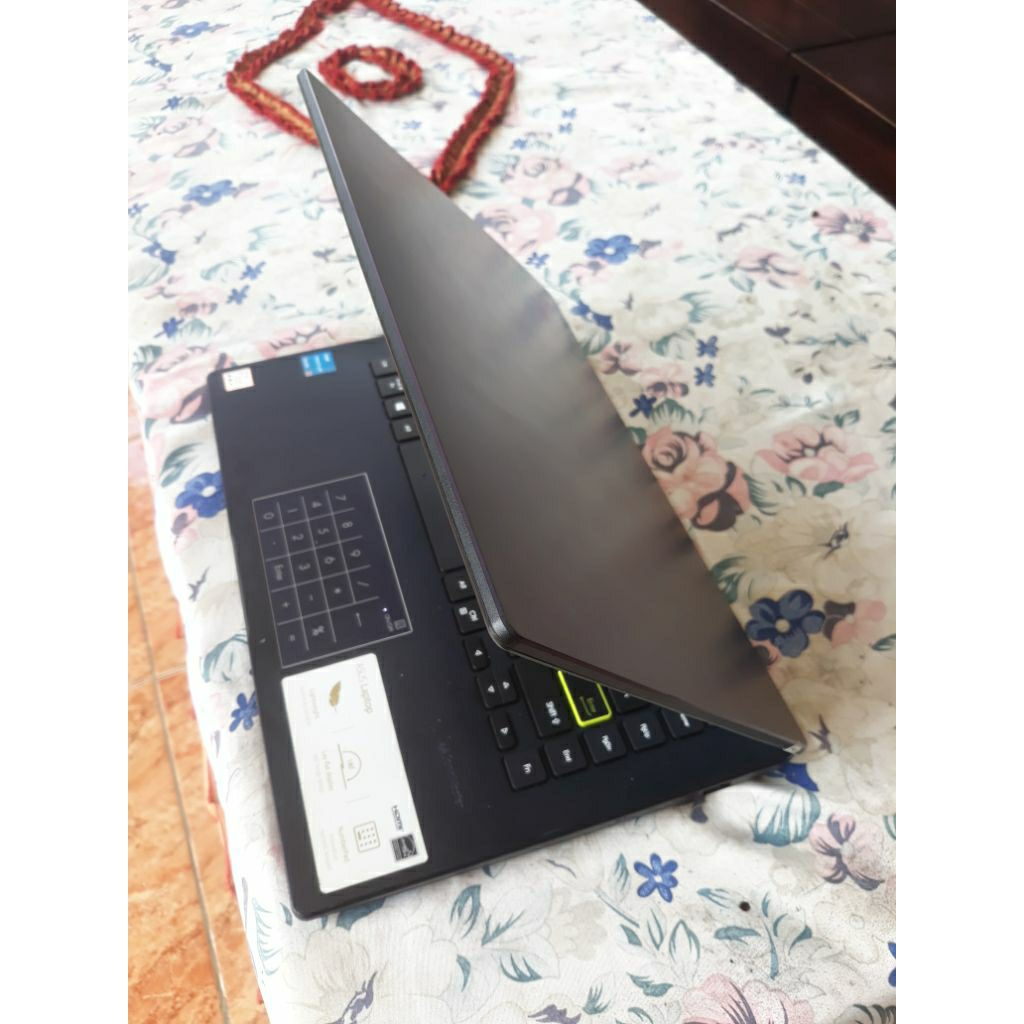 AsusE410intelPentiumSilverN60004gb/256ssd