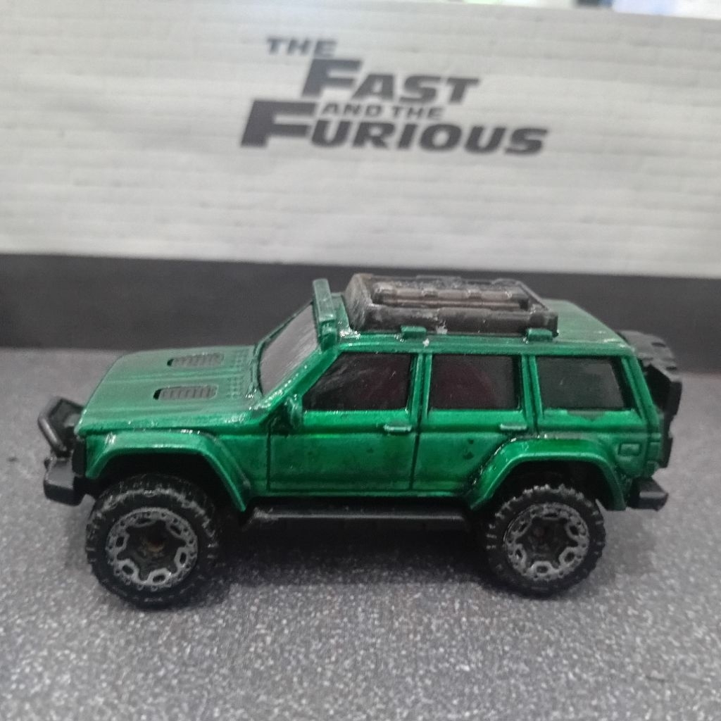 hotwheels jeep cherokee murah unrivet
